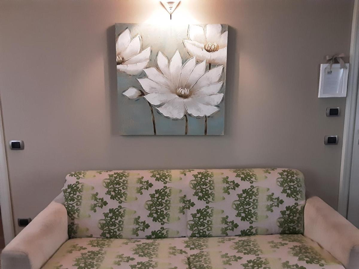 Corte Delle Rose Voghera Cameră foto